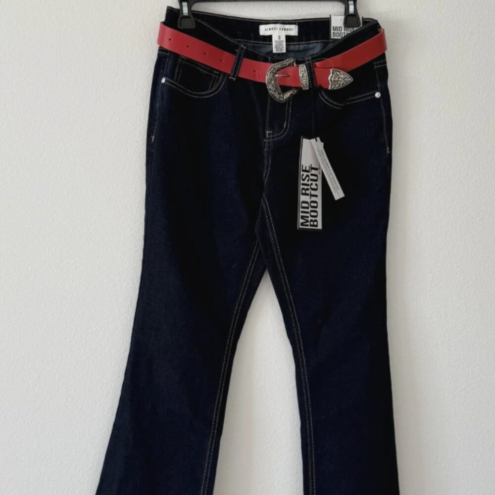 Almost Famous Mid Rise Bootcut Jeans Juniors 3 Dark Wash Red Belt NWT